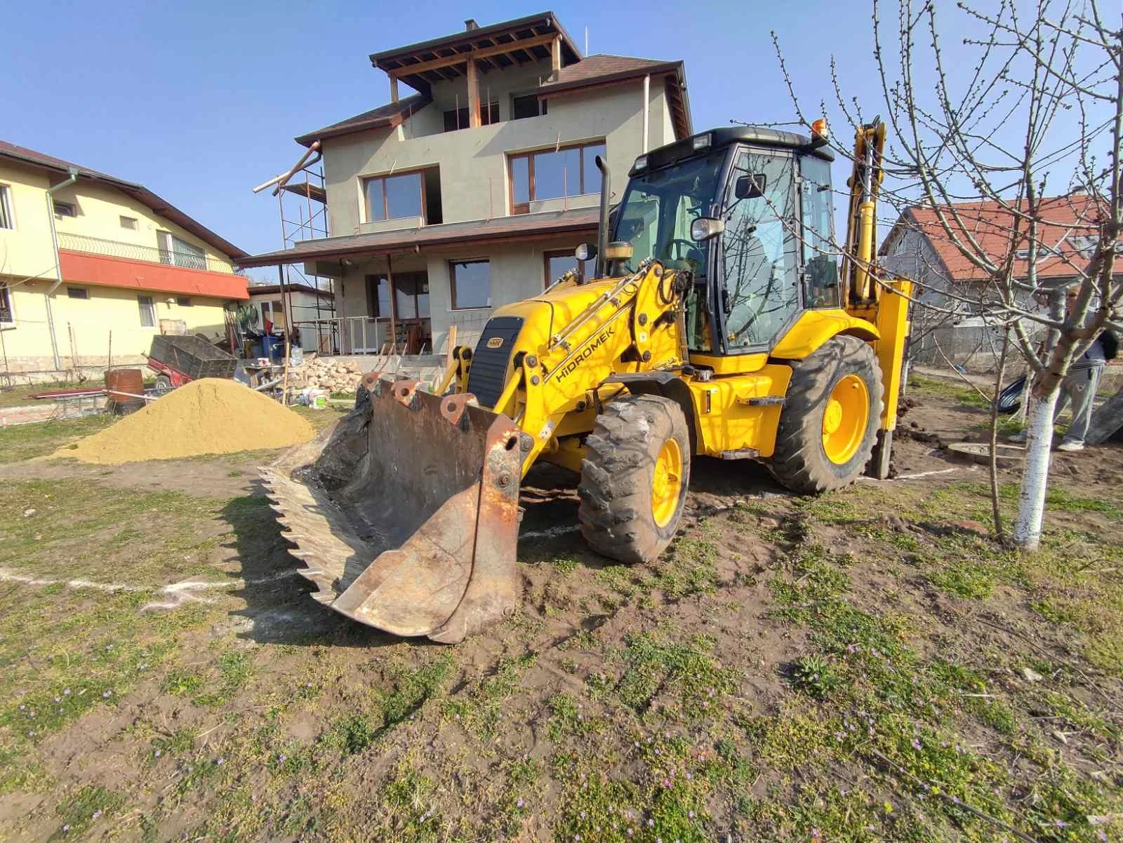 Багер Hidromek 102B