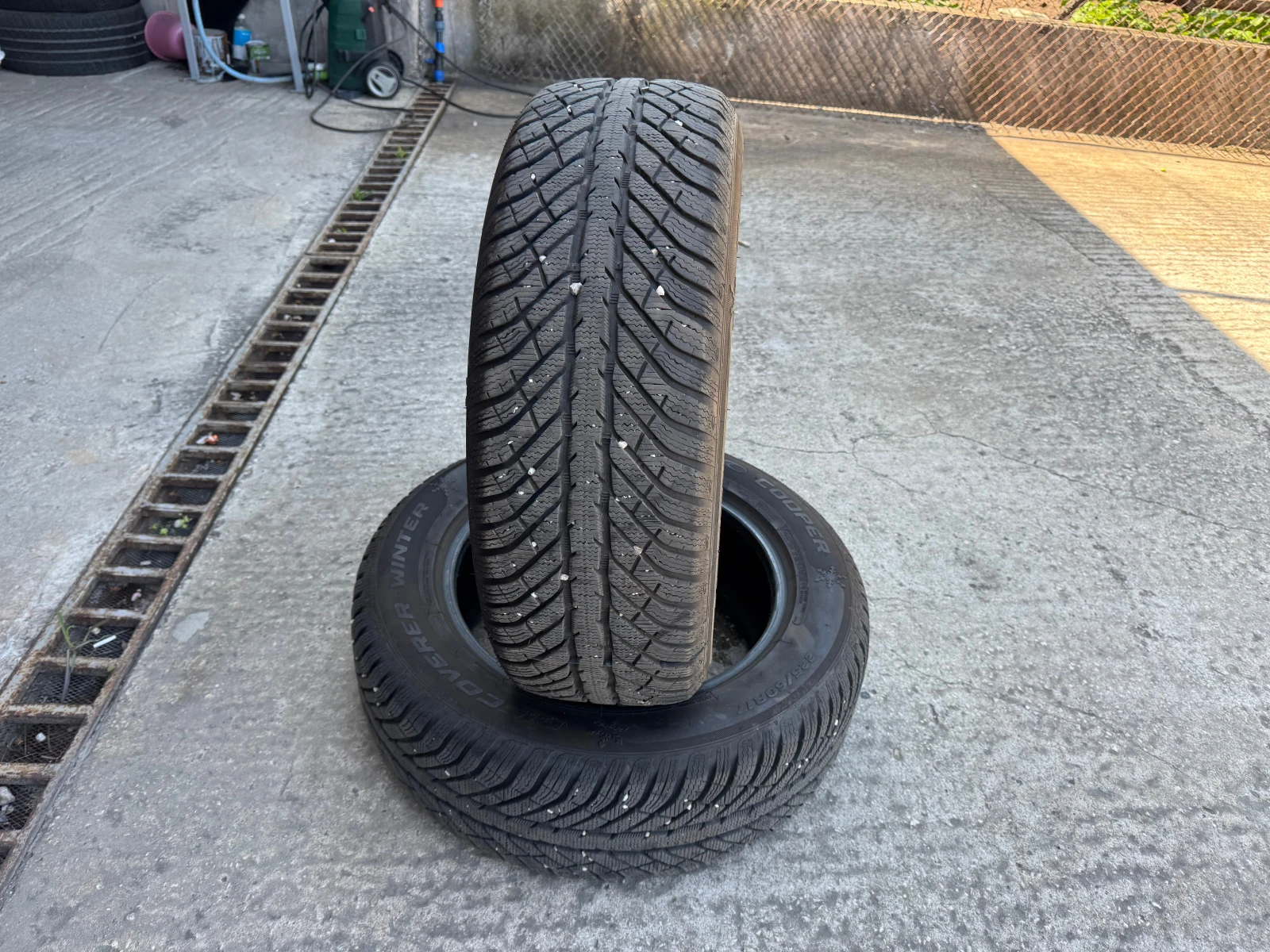 Гуми Зимни 225/60R17