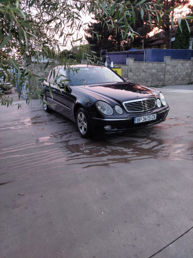 Mercedes-Benz E 220 + + , снимка 2 - Автомобили и джипове - 45389403