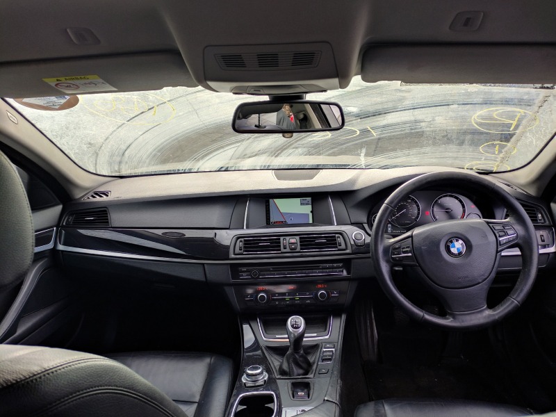 BMW 520 2.0d, снимка 7 - Автомобили и джипове - 39847635