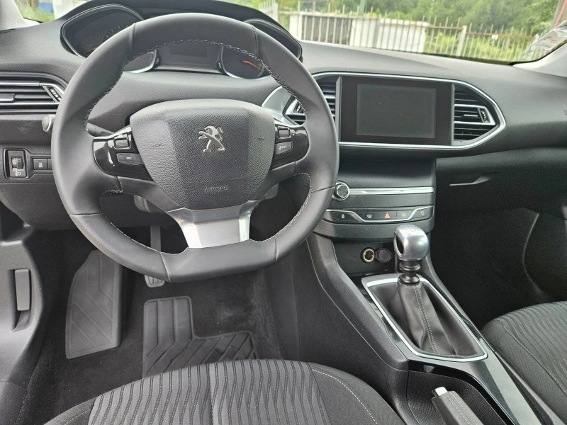 Peugeot 308 1.6 HDI, снимка 17 - Автомобили и джипове - 41635212