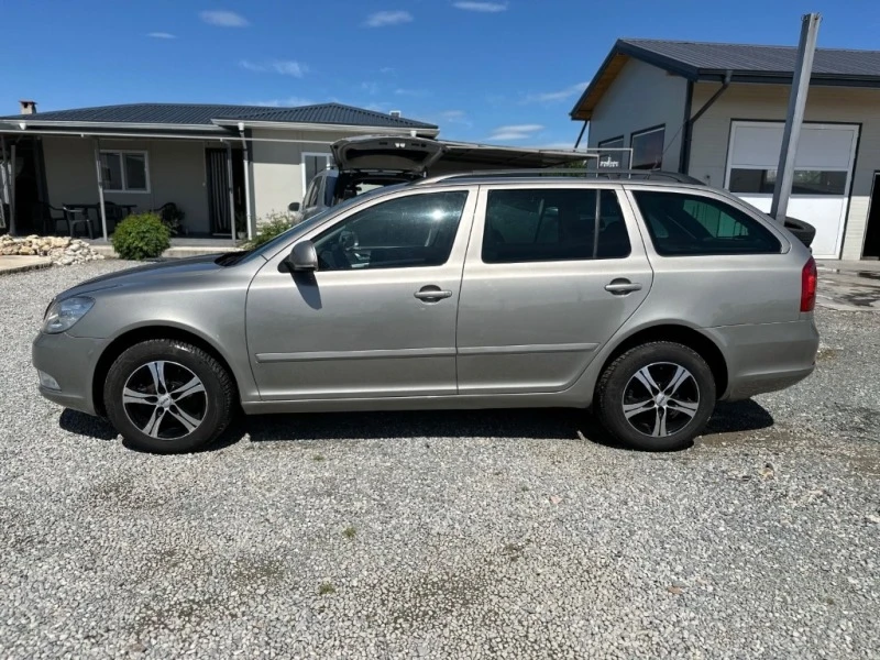 Skoda Octavia 1.6 4X4, снимка 4 - Автомобили и джипове - 45776312