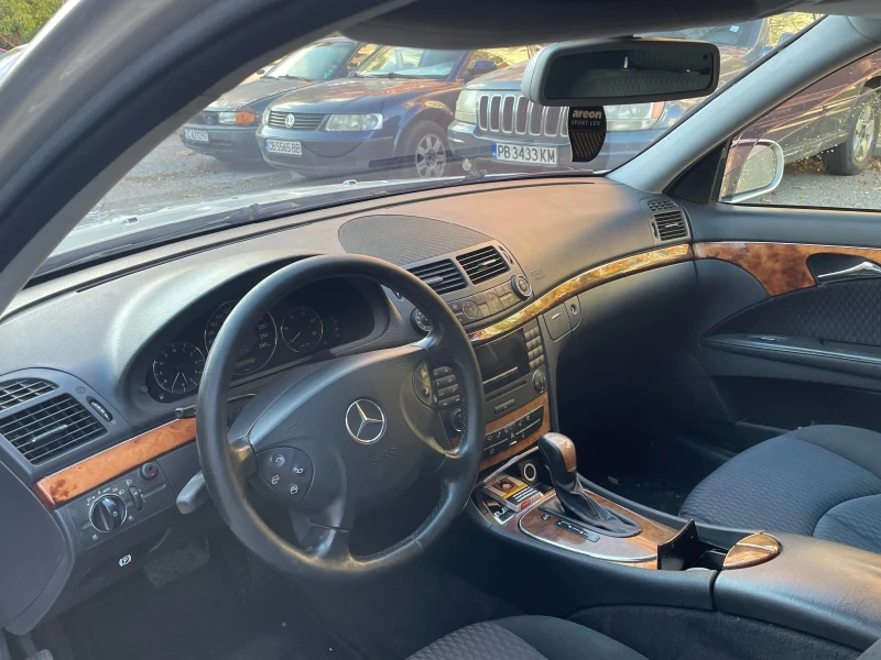 Mercedes-Benz E 320 3.2 cdi, снимка 7 - Автомобили и джипове - 47583939