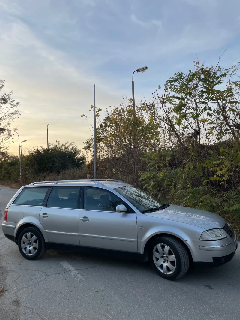 VW Passat, снимка 3 - Автомобили и джипове - 47727734