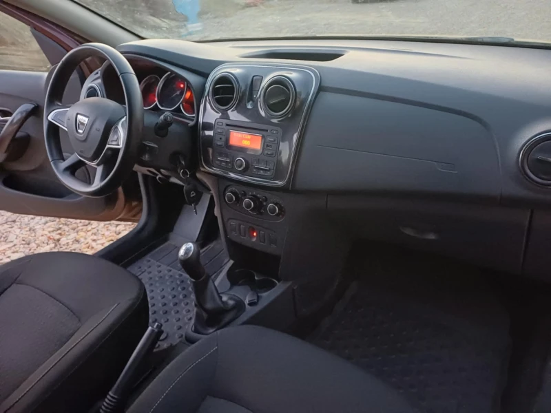 Dacia Sandero 1, 2 клима, снимка 5 - Автомобили и джипове - 48159516