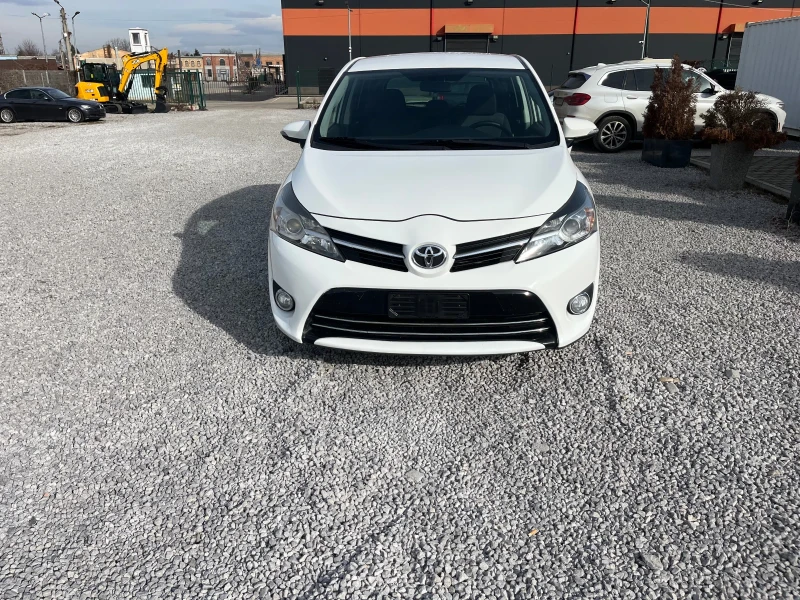 Toyota Verso 1.6D4D-112k.c , снимка 1 - Автомобили и джипове - 48878735