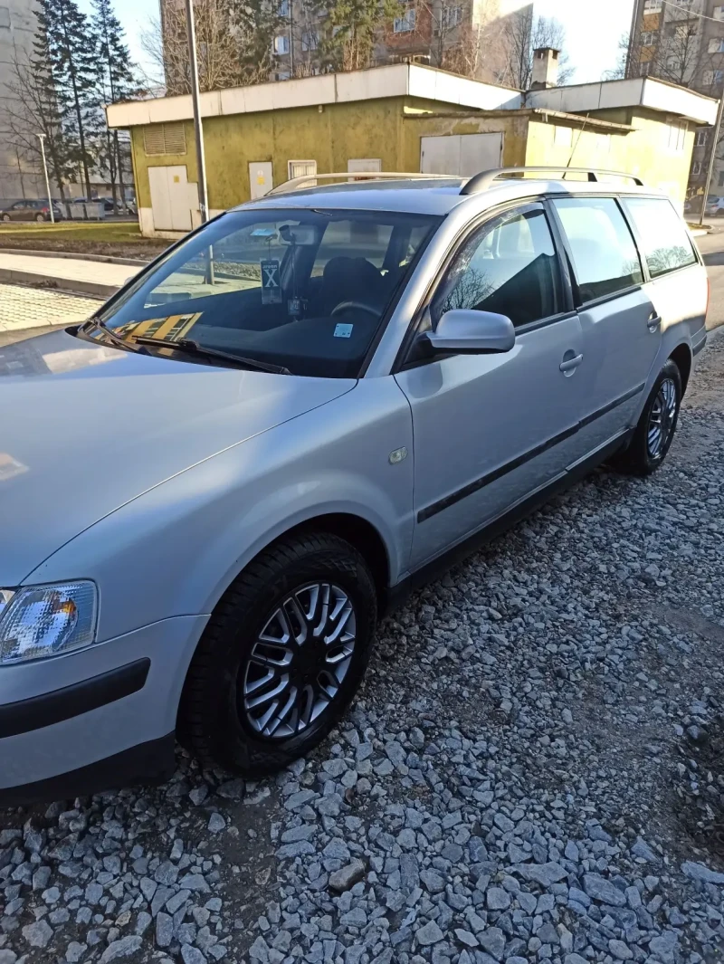 VW Passat, снимка 7 - Автомобили и джипове - 49497722