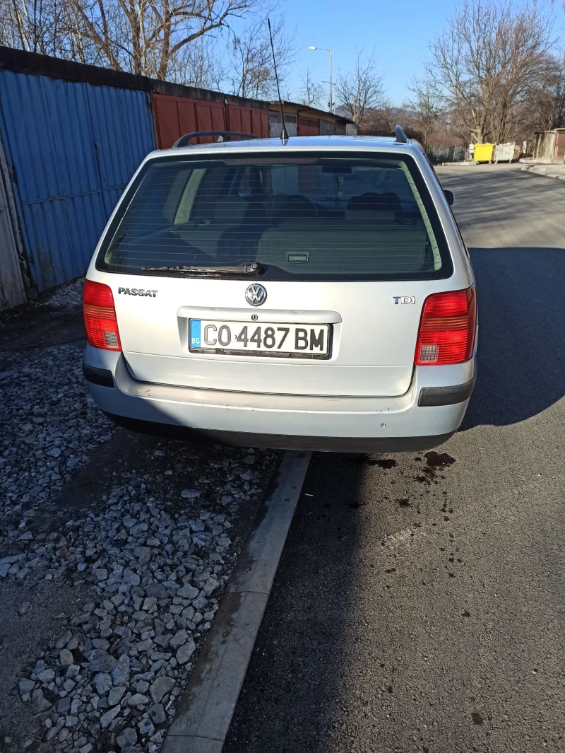 VW Passat, снимка 4 - Автомобили и джипове - 49497722