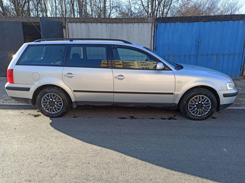 VW Passat, снимка 6 - Автомобили и джипове - 49497722