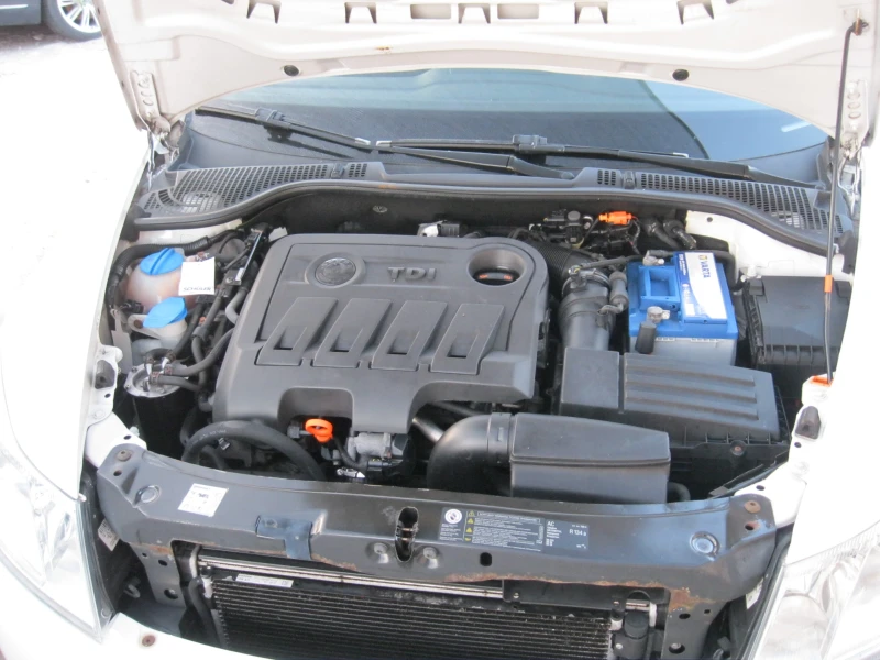 Skoda Octavia, снимка 8 - Автомобили и джипове - 51659487