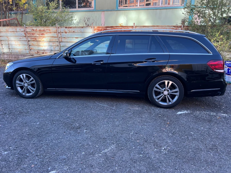 Mercedes-Benz E 220 CDI FULL LED AVANTGARDE СПОРТ, снимка 4 - Автомобили и джипове - 52259278