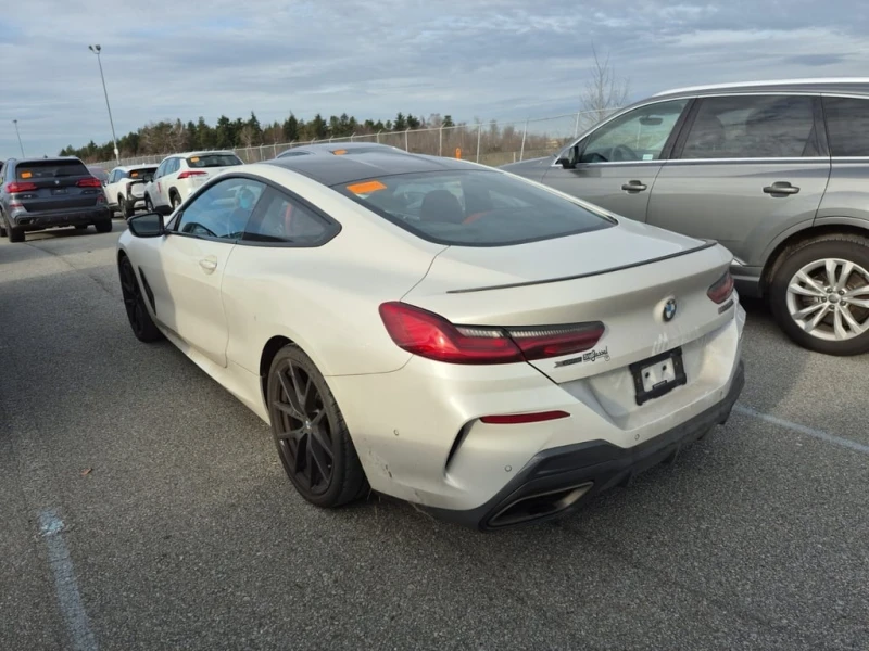 BMW 850 * M850I XDRIVE * CARFAX * БЕЗ ПЪРВОНАЧАЛНА ВНОСКА, снимка 4 - Автомобили и джипове - 52990821