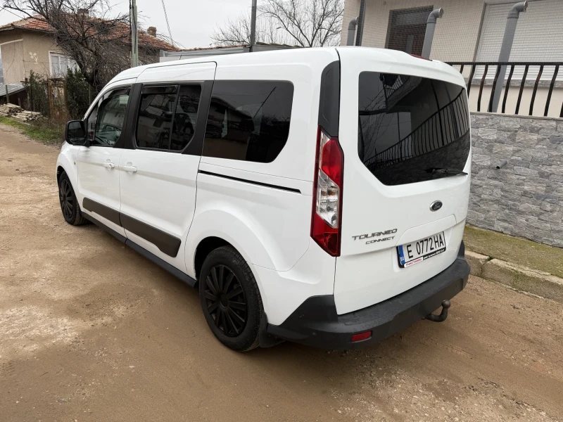 Ford Tourneo Connect 1.6 TDCI, снимка 15 - Автомобили и джипове - 53140850