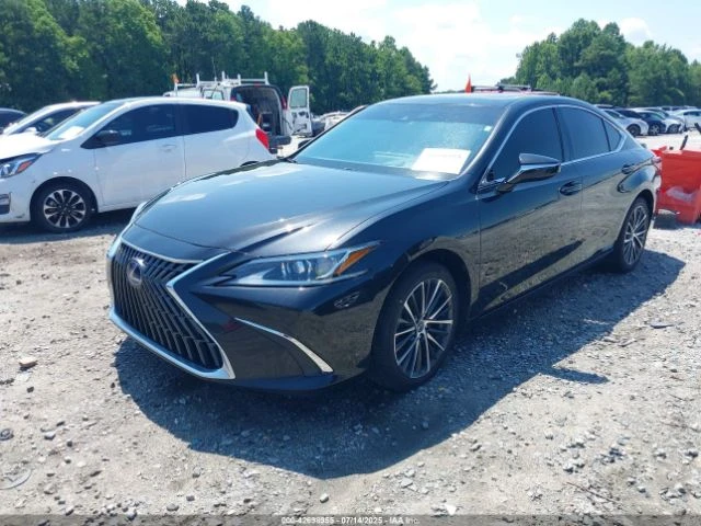 Lexus ES 300 Hybrid - изображение 2