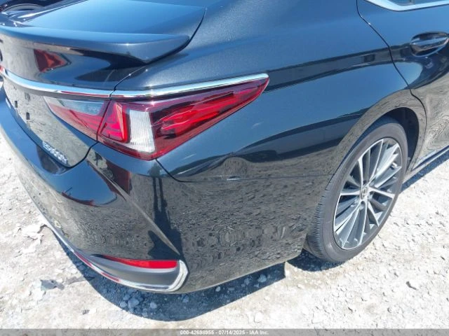 Lexus ES 300 Hybrid - изображение 6