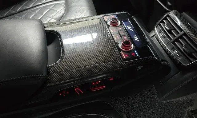 Audi S8  4.0 TFSI Quatrro , снимка 11 - Автомобили и джипове - 53206081