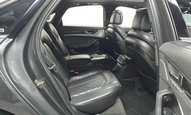 Audi S8  4.0 TFSI Quatrro , снимка 9 - Автомобили и джипове - 53206081