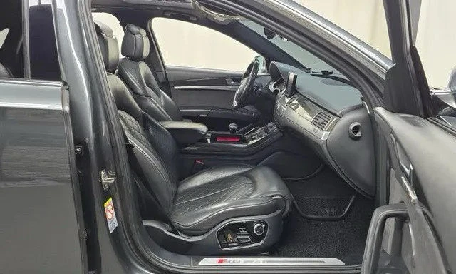 Audi S8  4.0 TFSI Quatrro , снимка 8 - Автомобили и джипове - 53206081