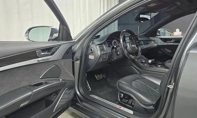 Audi S8  4.0 TFSI Quatrro , снимка 7 - Автомобили и джипове - 53206081