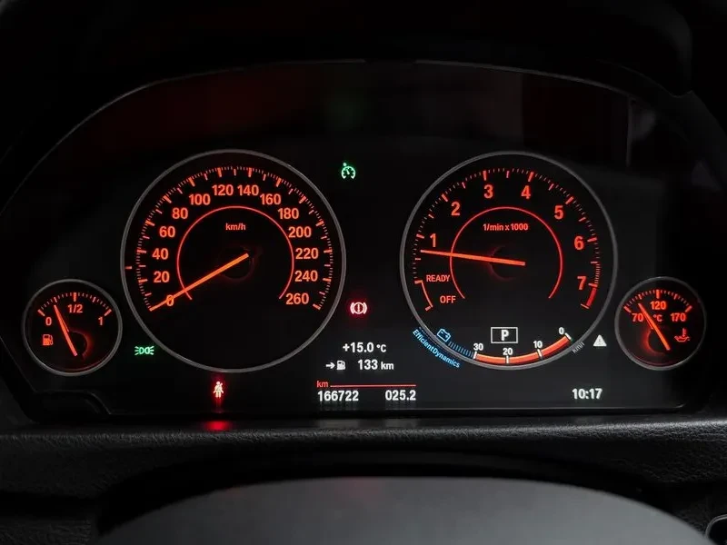 BMW 320 (F30) 320I M Sports, снимка 15 - Автомобили и джипове - 54928535