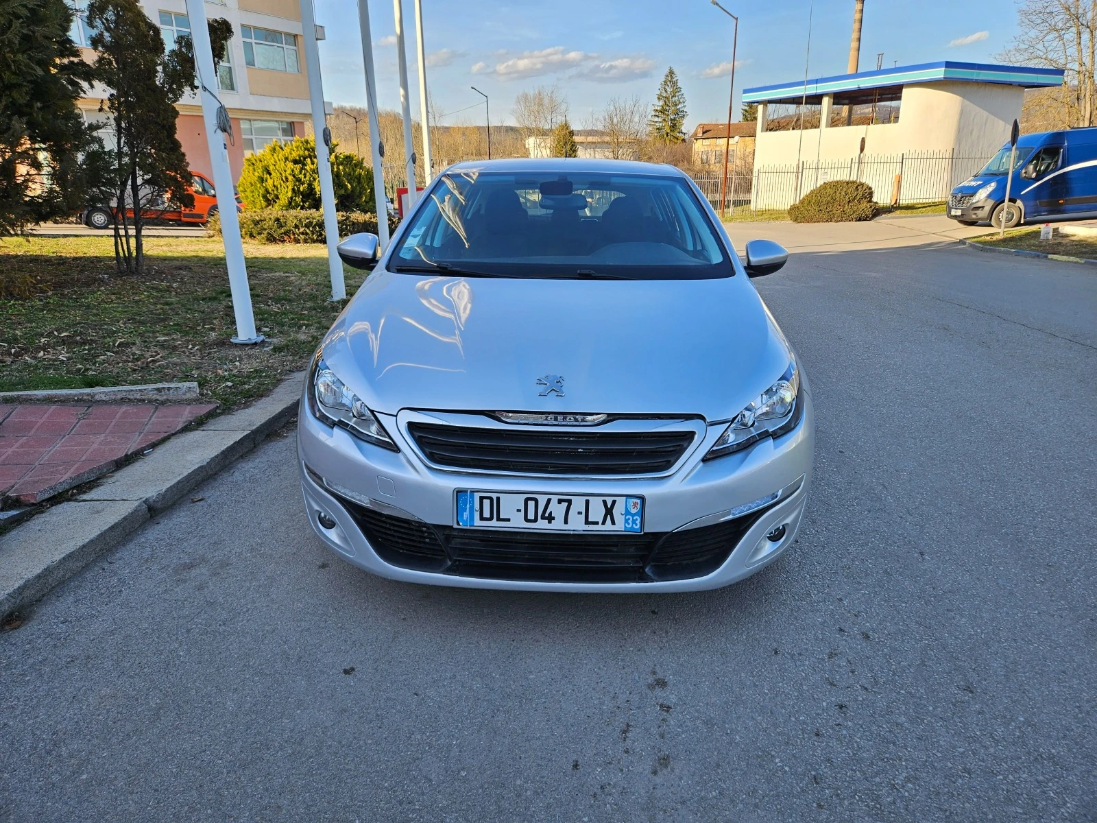 Peugeot 308 1.6 HDI - изображение 2