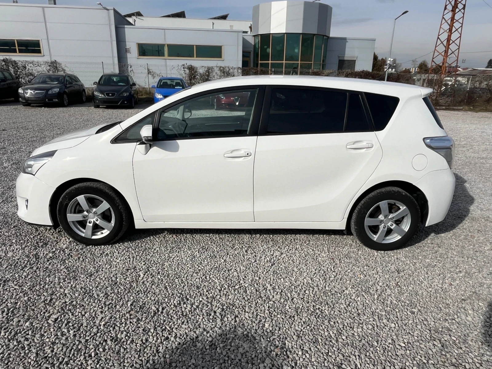 Toyota Verso 1.6D4D-112k.c  - изображение 3