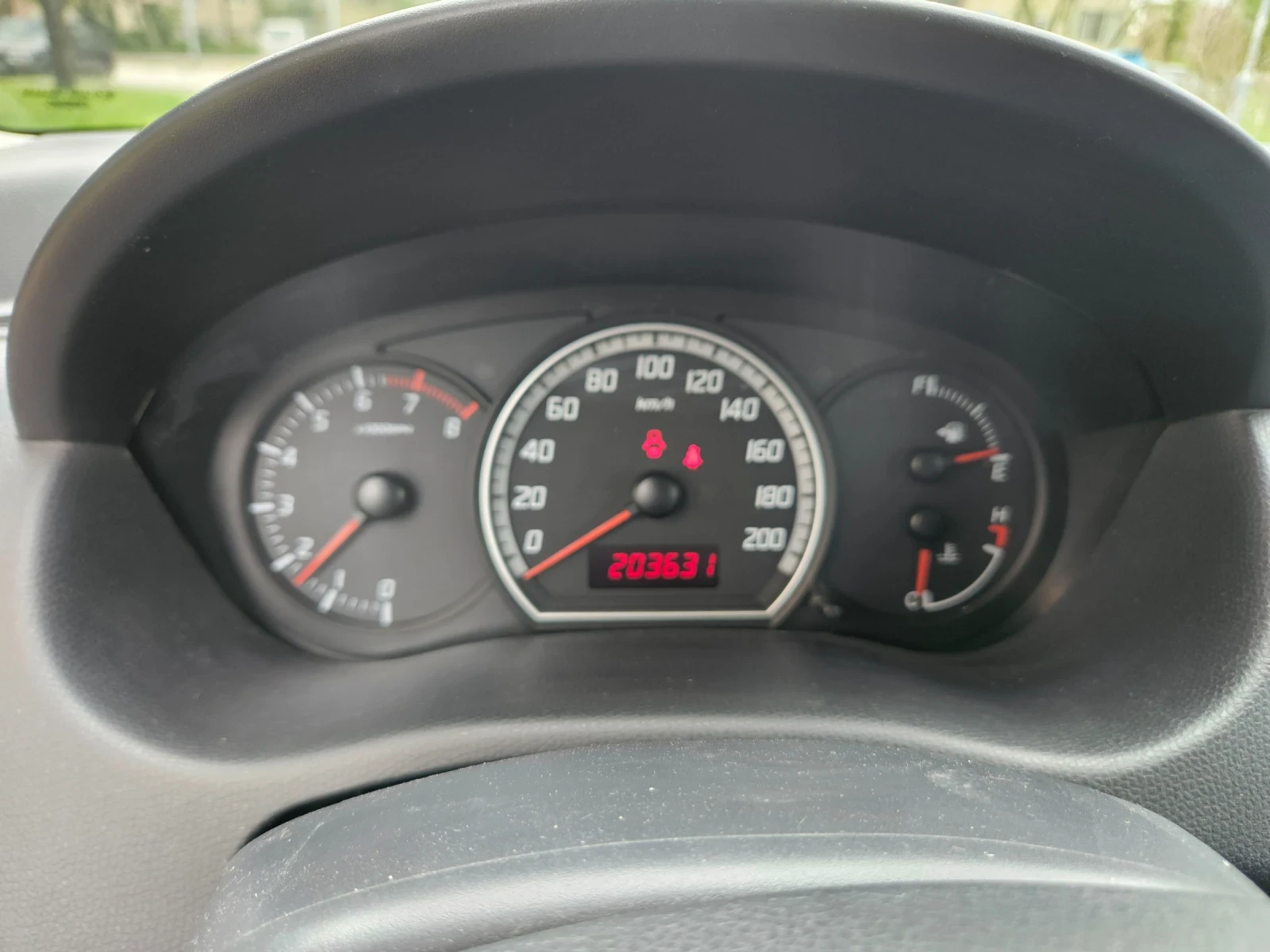 Suzuki Swift  - изображение 10