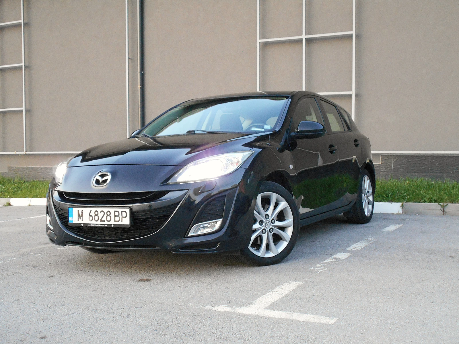Mazda 3 Facelift 2.2 CD * Full * Обслужена - изображение 8