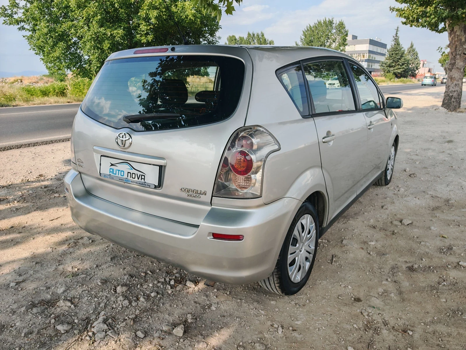 Toyota Corolla verso 2.0 ДИЗЕЛ 116 К.С. D4D! УНИКАЛНО СЪСТОЯНИЕ! - изображение 7
