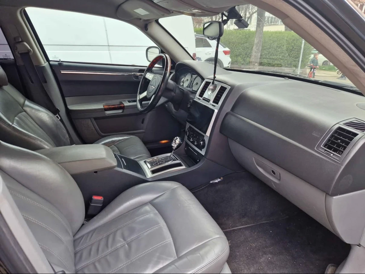 Chrysler 300c 3.5 BENZIN/GAZ - изображение 8