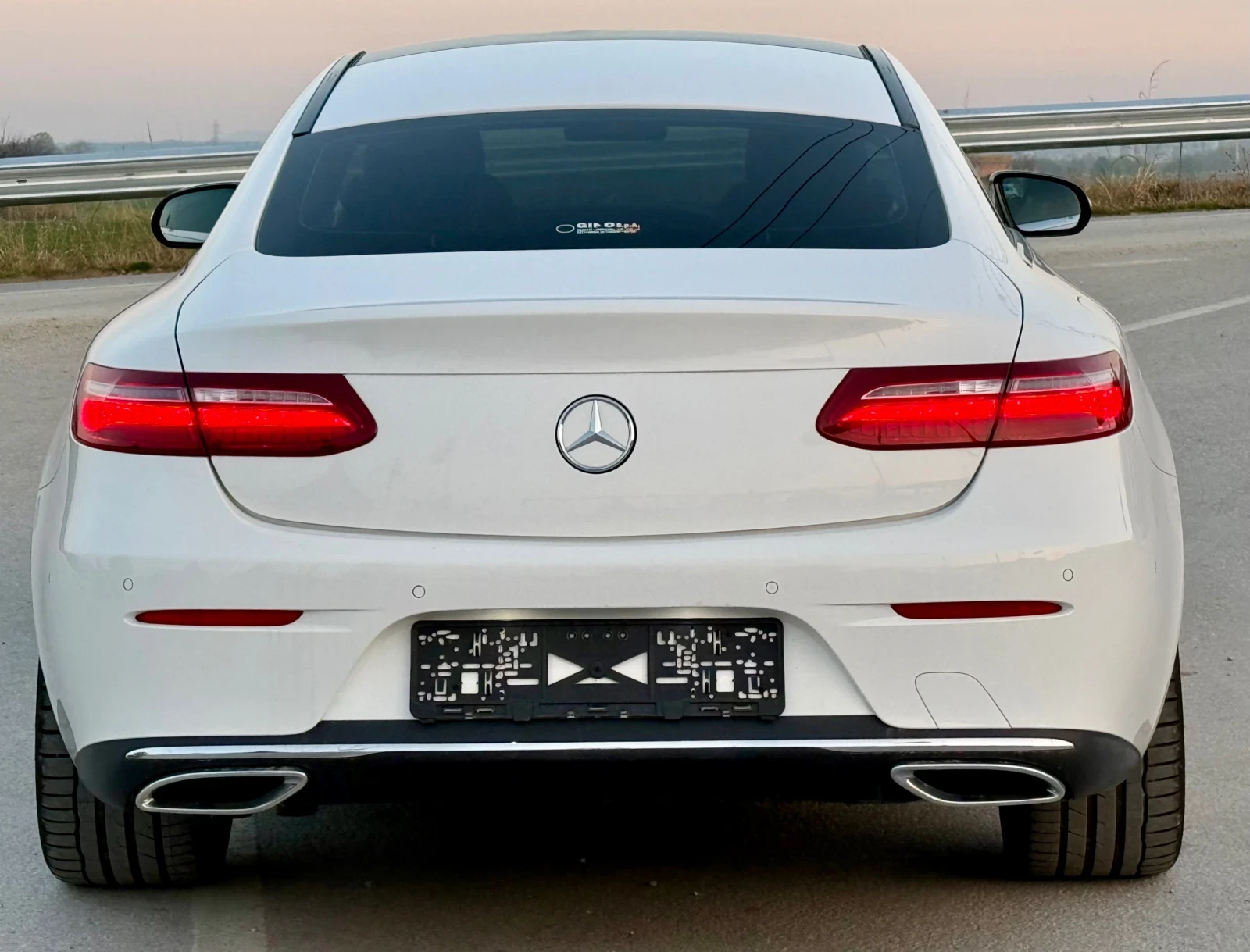 Mercedes-Benz E 220 Coupe - изображение 4