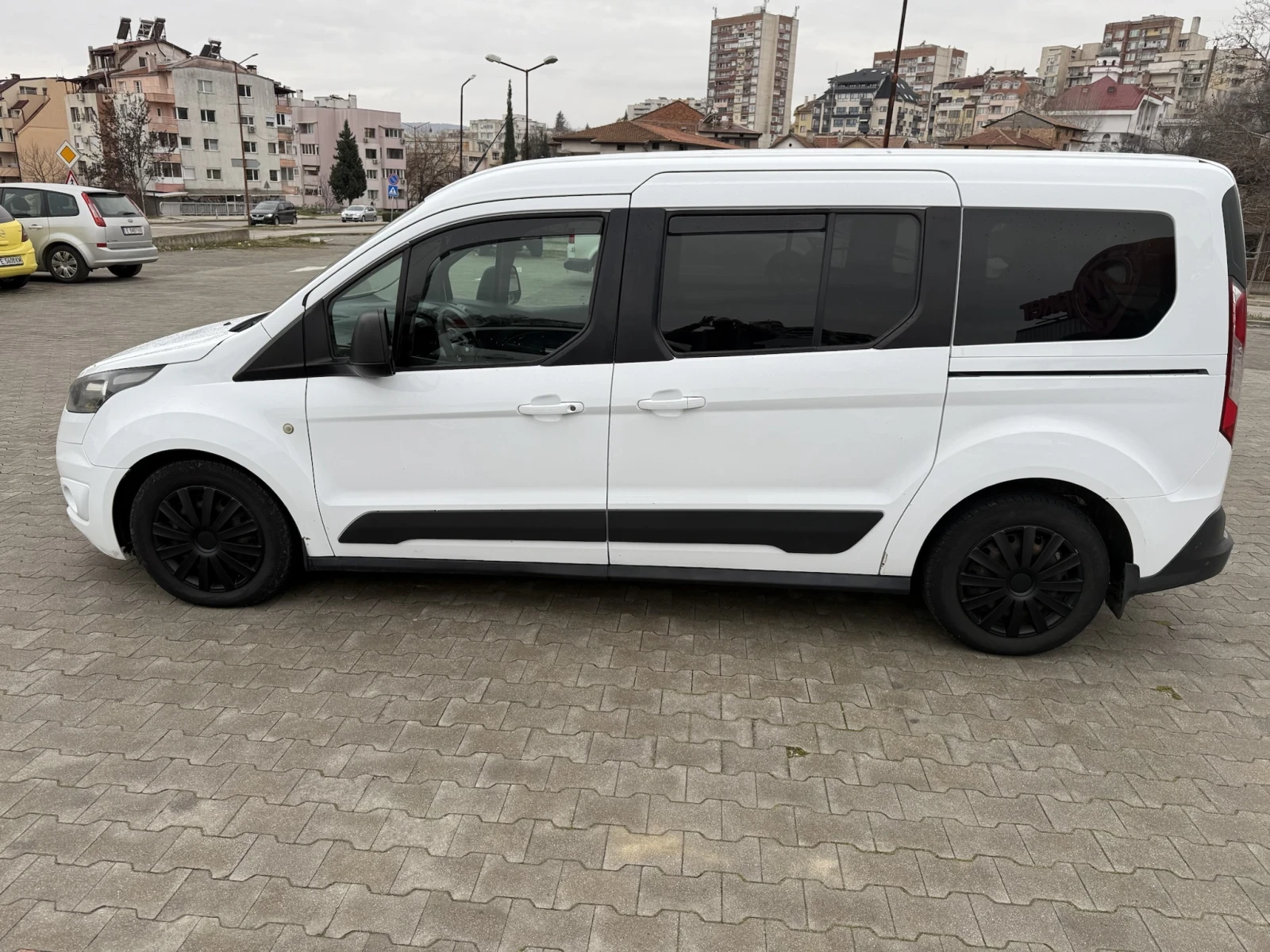 Ford Tourneo Connect 1.6 TDCI - изображение 7