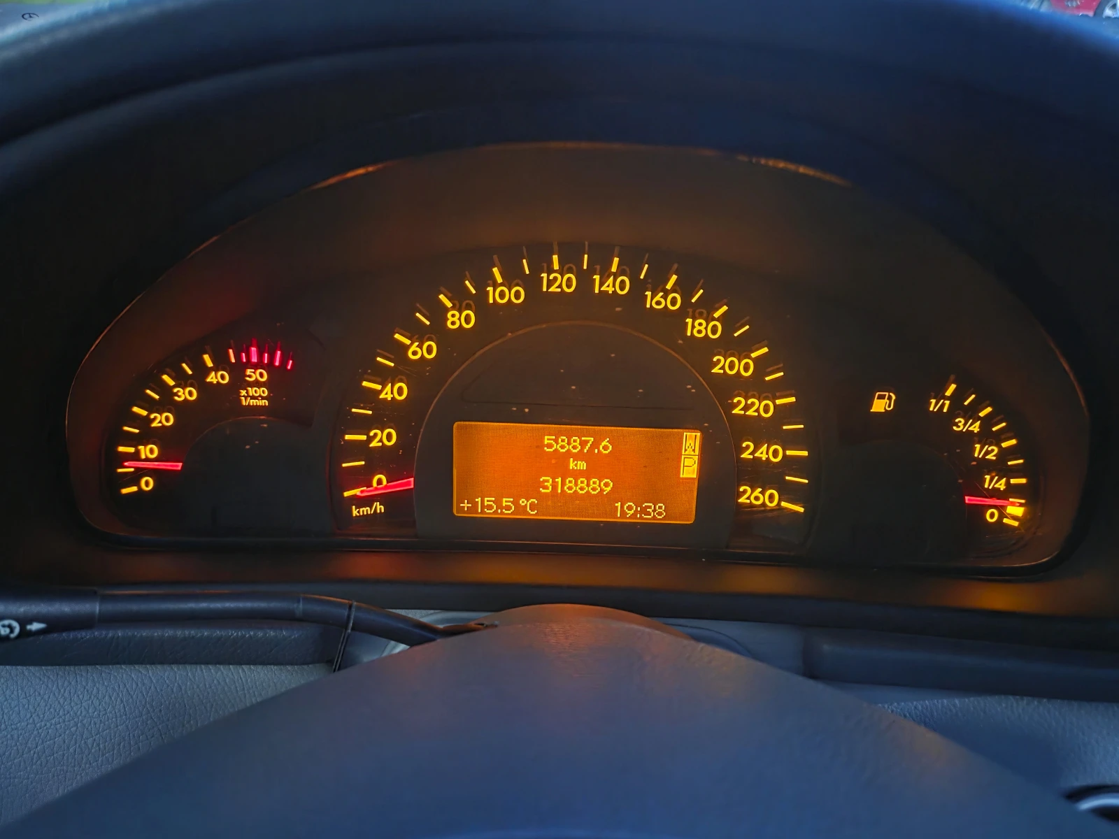 Mercedes-Benz C 220 CDI-Avantgarde, снимка 12 - Автомобили и джипове - 53802427