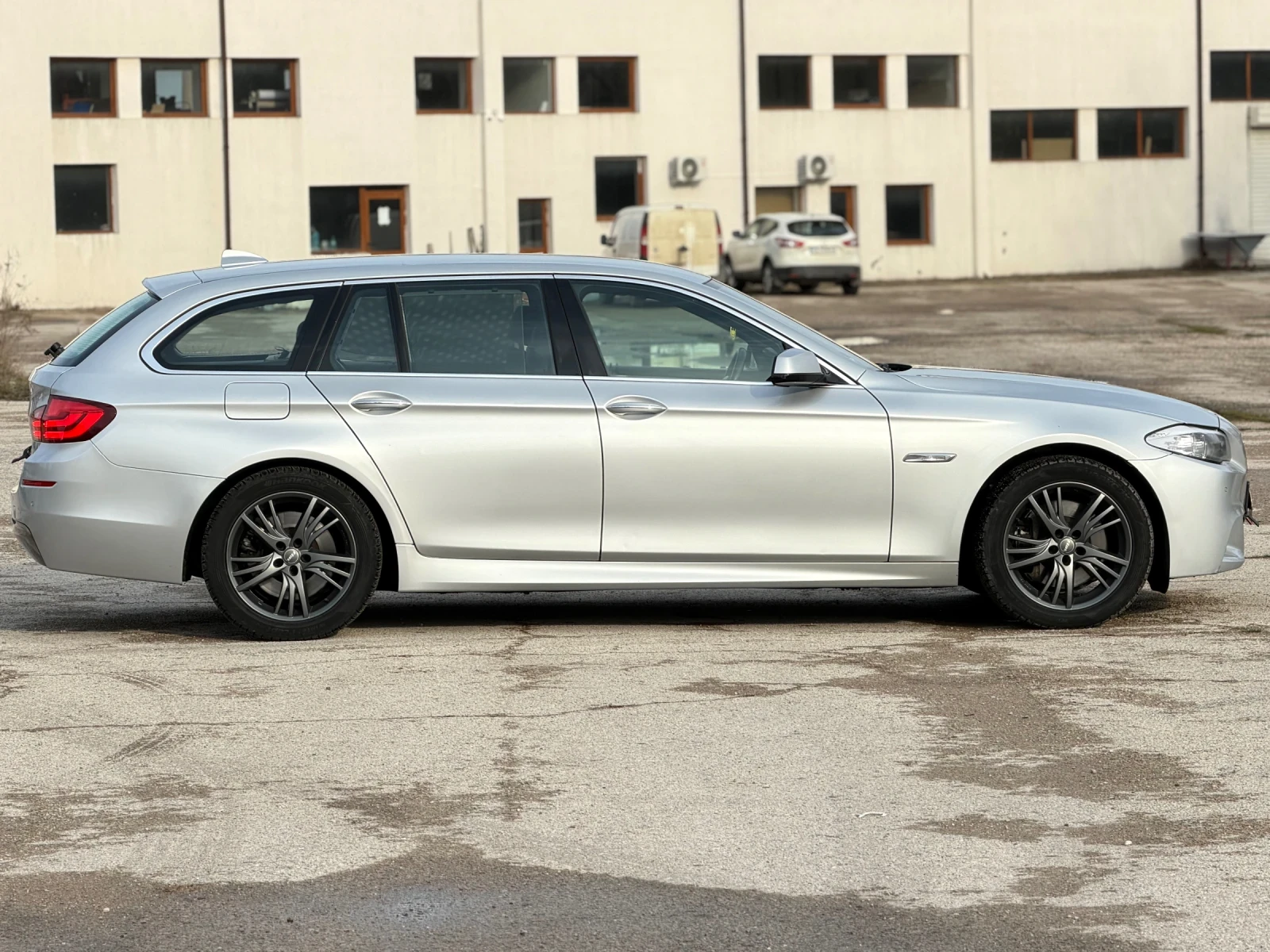 BMW 530 M-PACK X-DRIVE, снимка 7 - Автомобили и джипове - 53967960