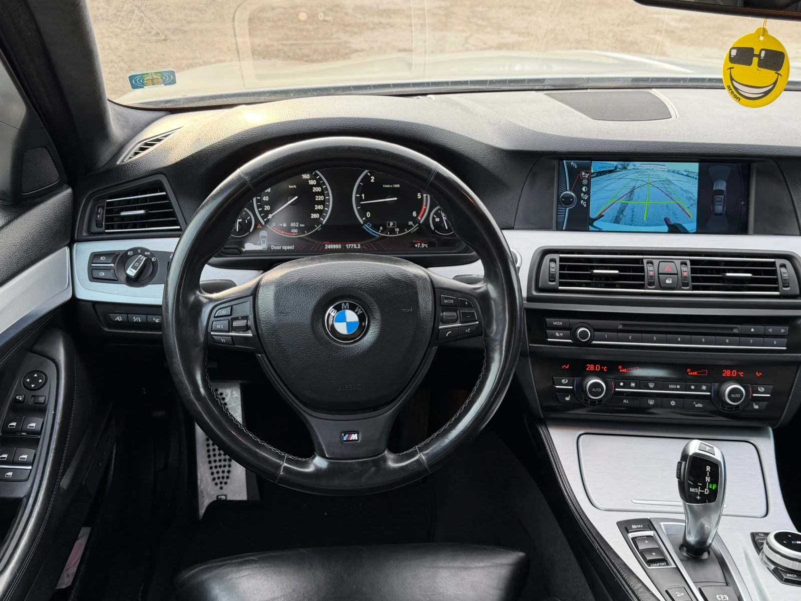 BMW 530 M-PACK X-DRIVE, снимка 9 - Автомобили и джипове - 53967960