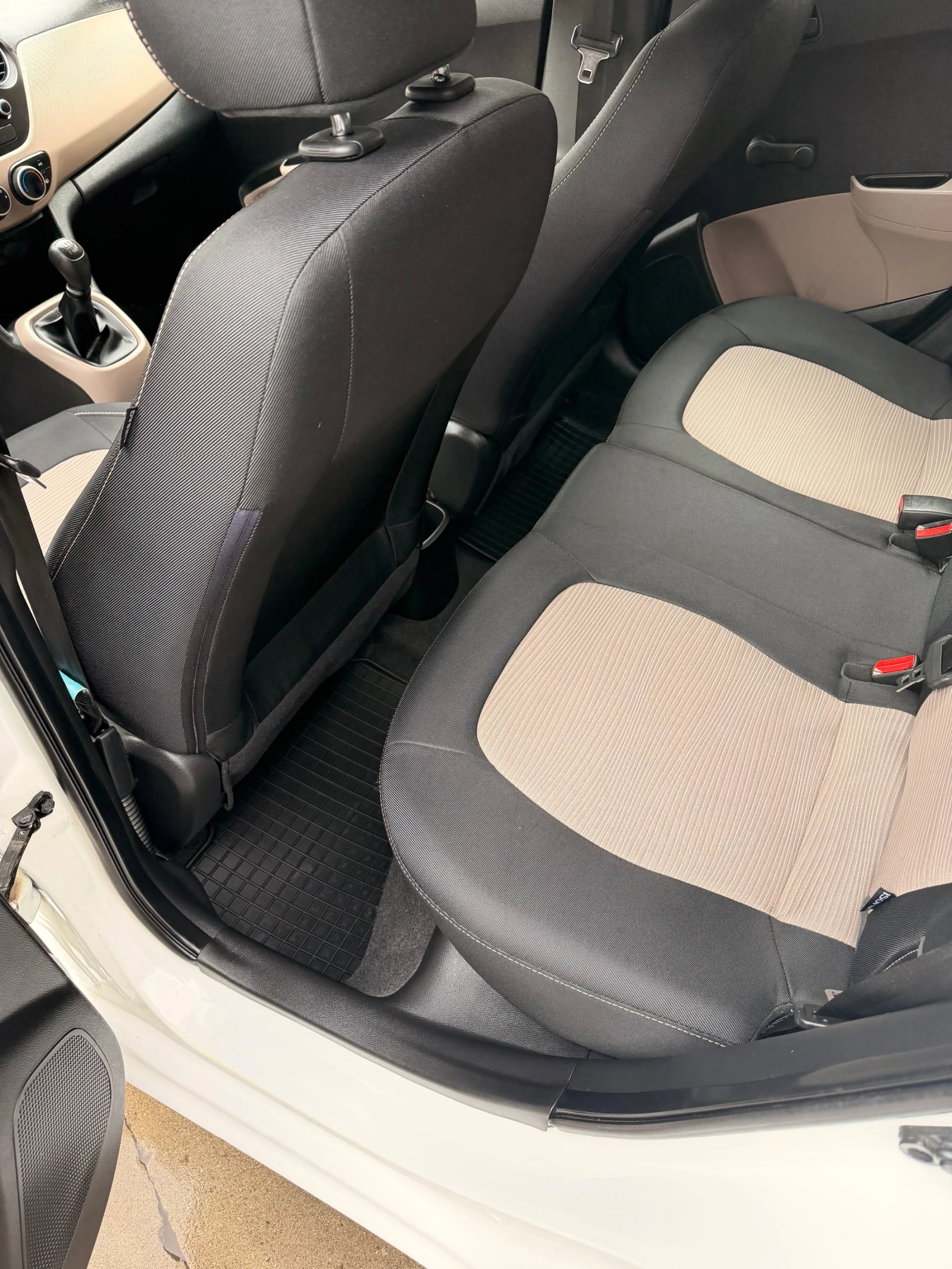 Hyundai I10 1.0 MPI, снимка 6 - Автомобили и джипове - 53994330