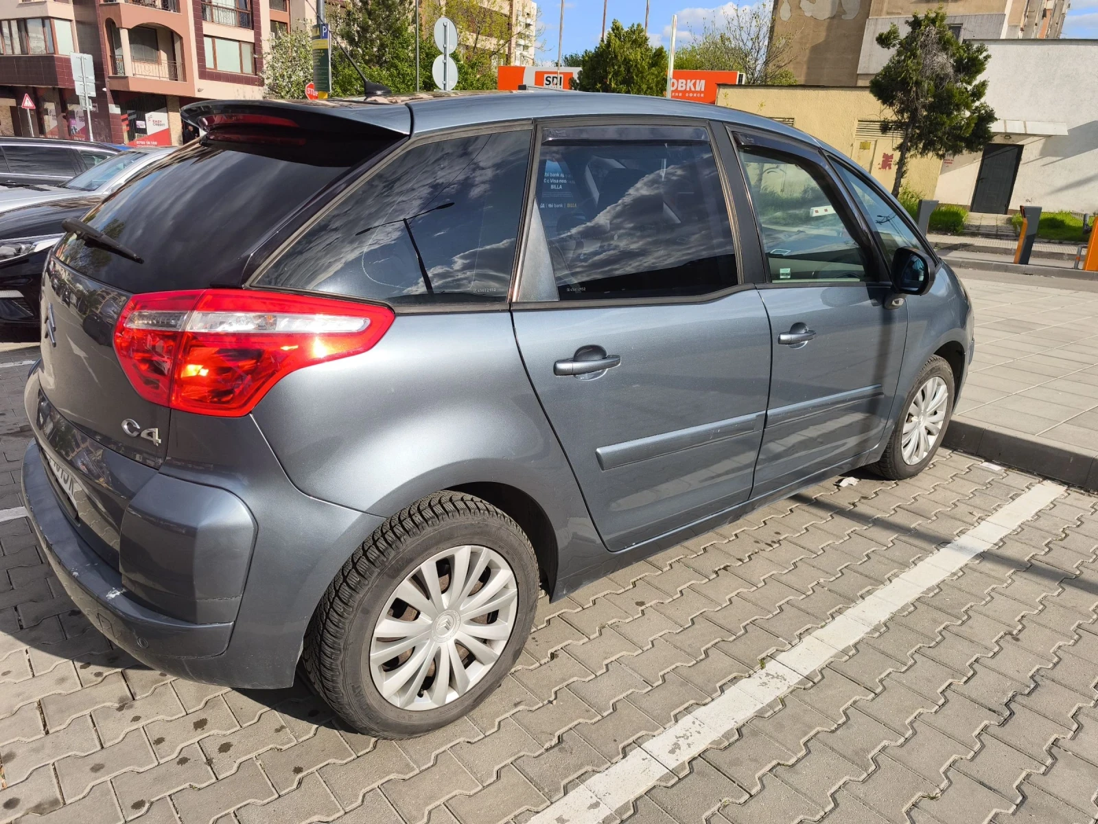 Citroen C4 Picasso 2.0HDI Автоматик , снимка 11 - Автомобили и джипове - 54296872