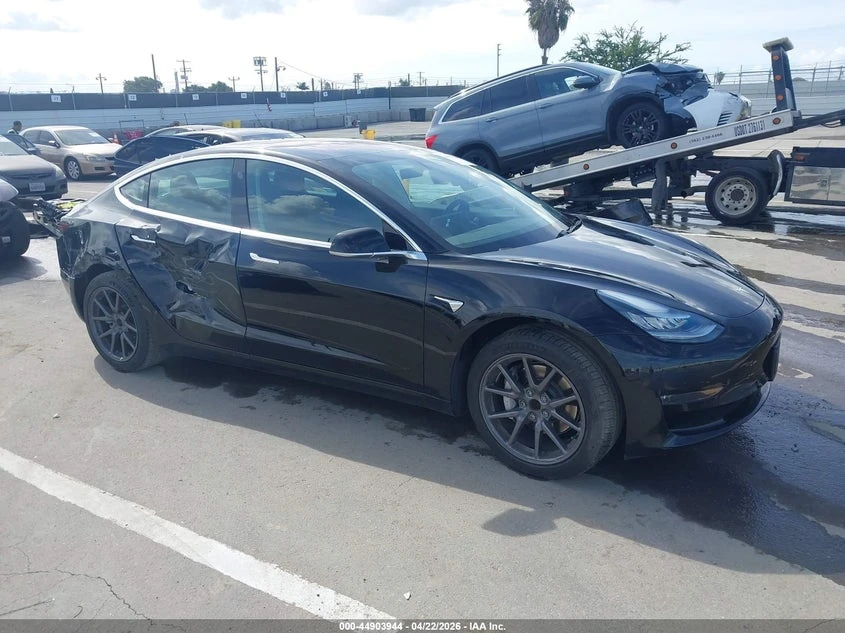 Tesla Model 3 Long Range/Mid Range/Standard Range/Standard Range
