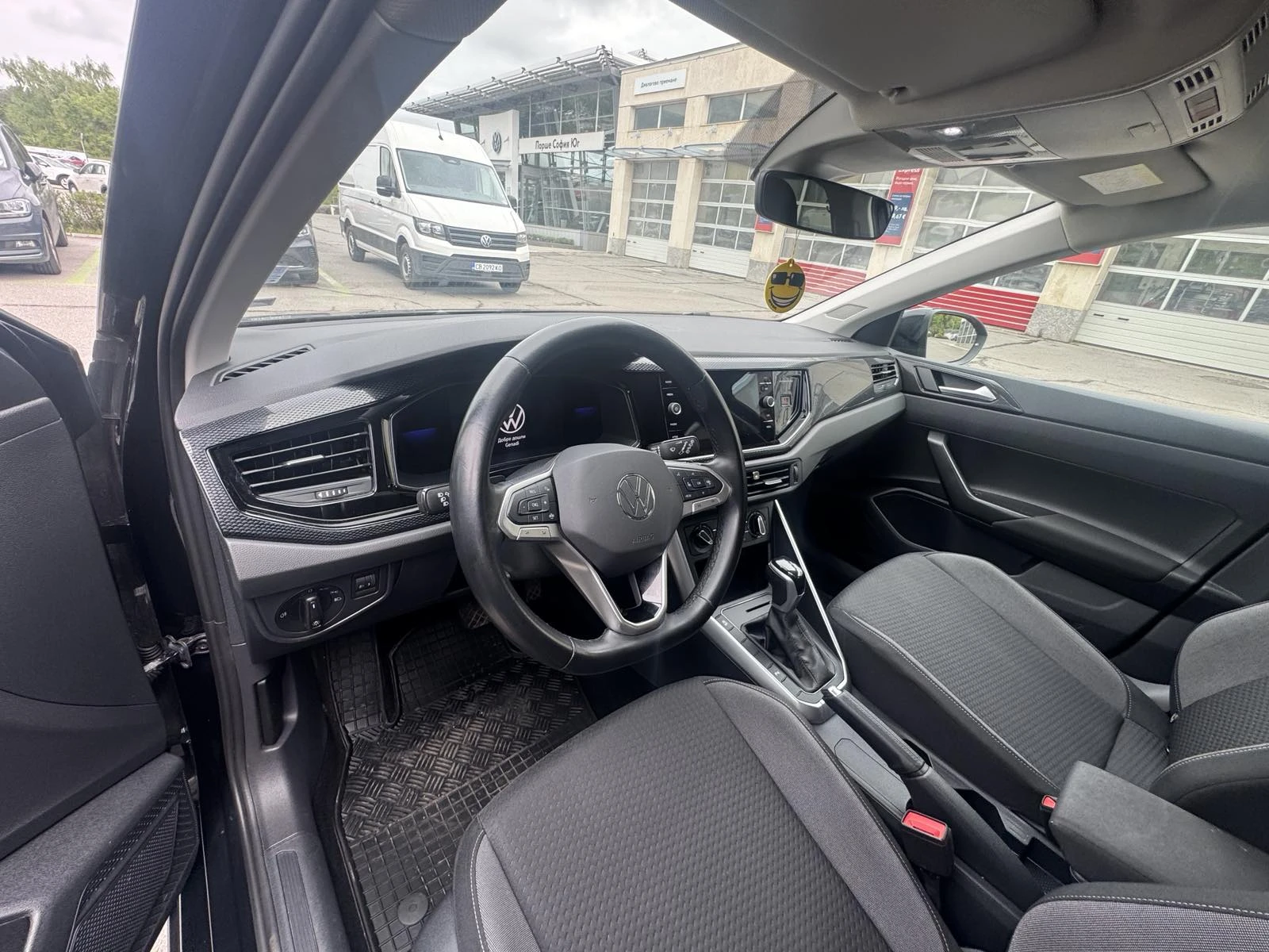 VW Taigo, снимка 7 - Автомобили и джипове - 54634753