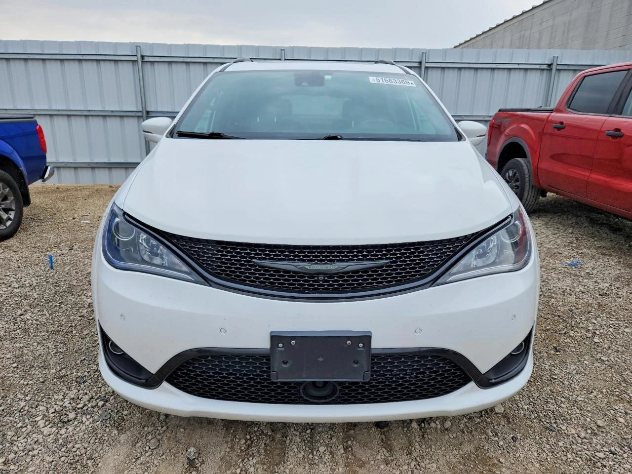 Chrysler Pacifica 3.6l Limited, снимка 5 - Автомобили и джипове - 54713384
