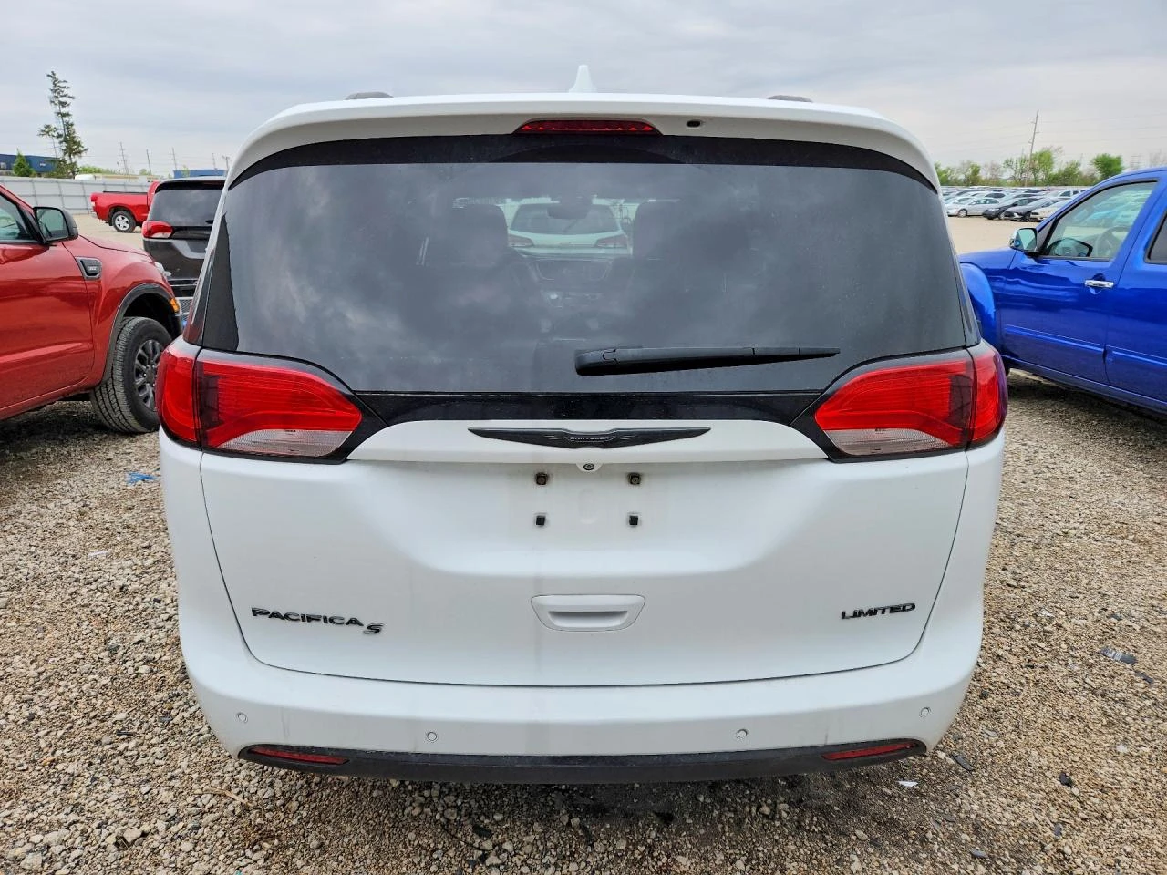 Chrysler Pacifica 3.6l Limited, снимка 6 - Автомобили и джипове - 54713384