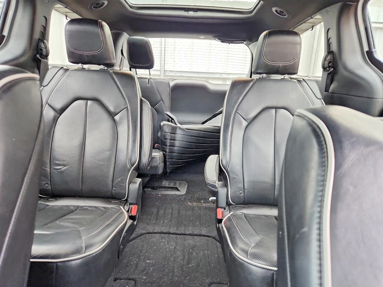 Chrysler Pacifica 3.6l Limited, снимка 10 - Автомобили и джипове - 54713384