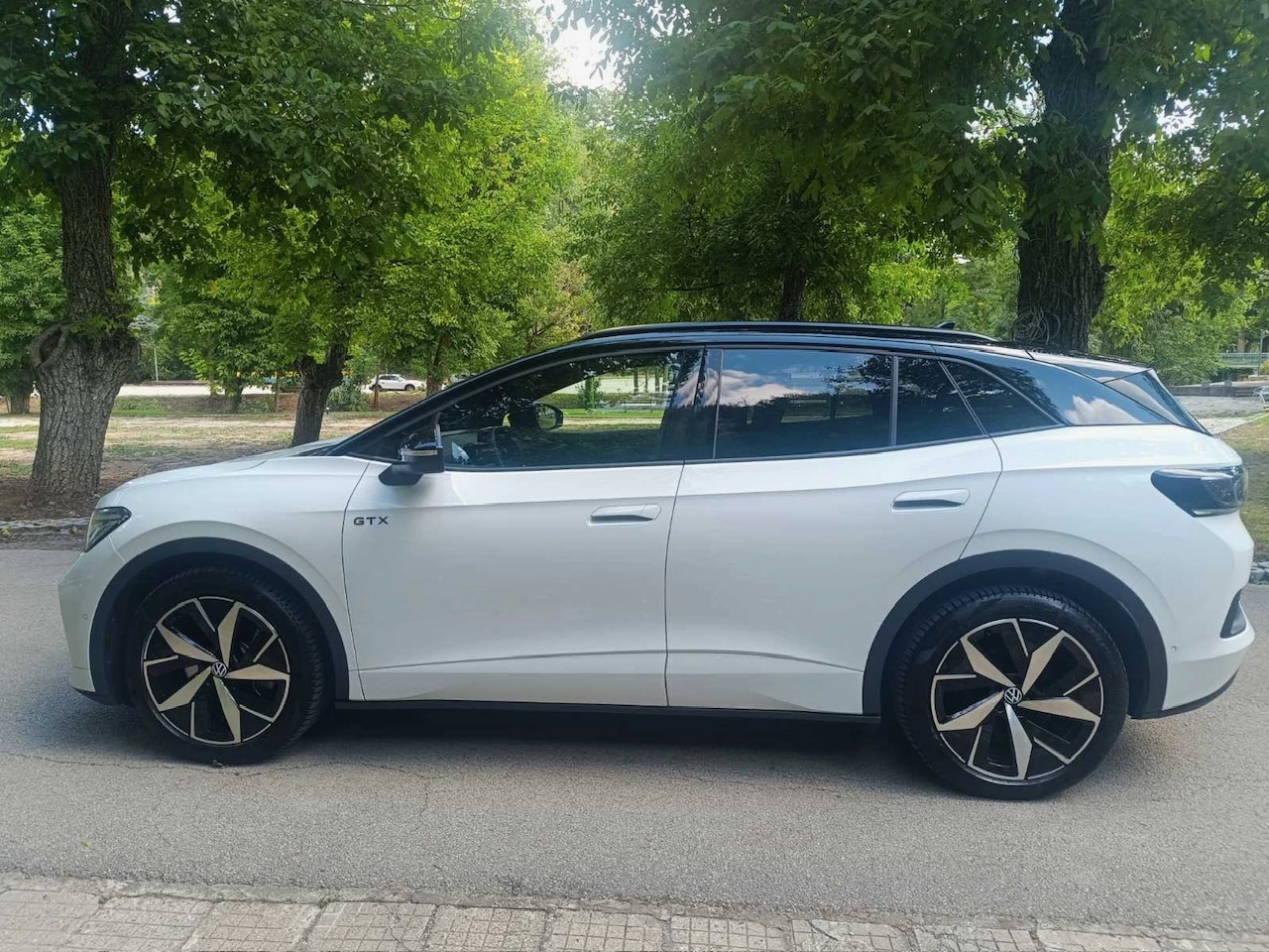 VW ID.4 GTX 77KWh, 220kBт / 300 к.с, снимка 4 - Автомобили и джипове - 54845453