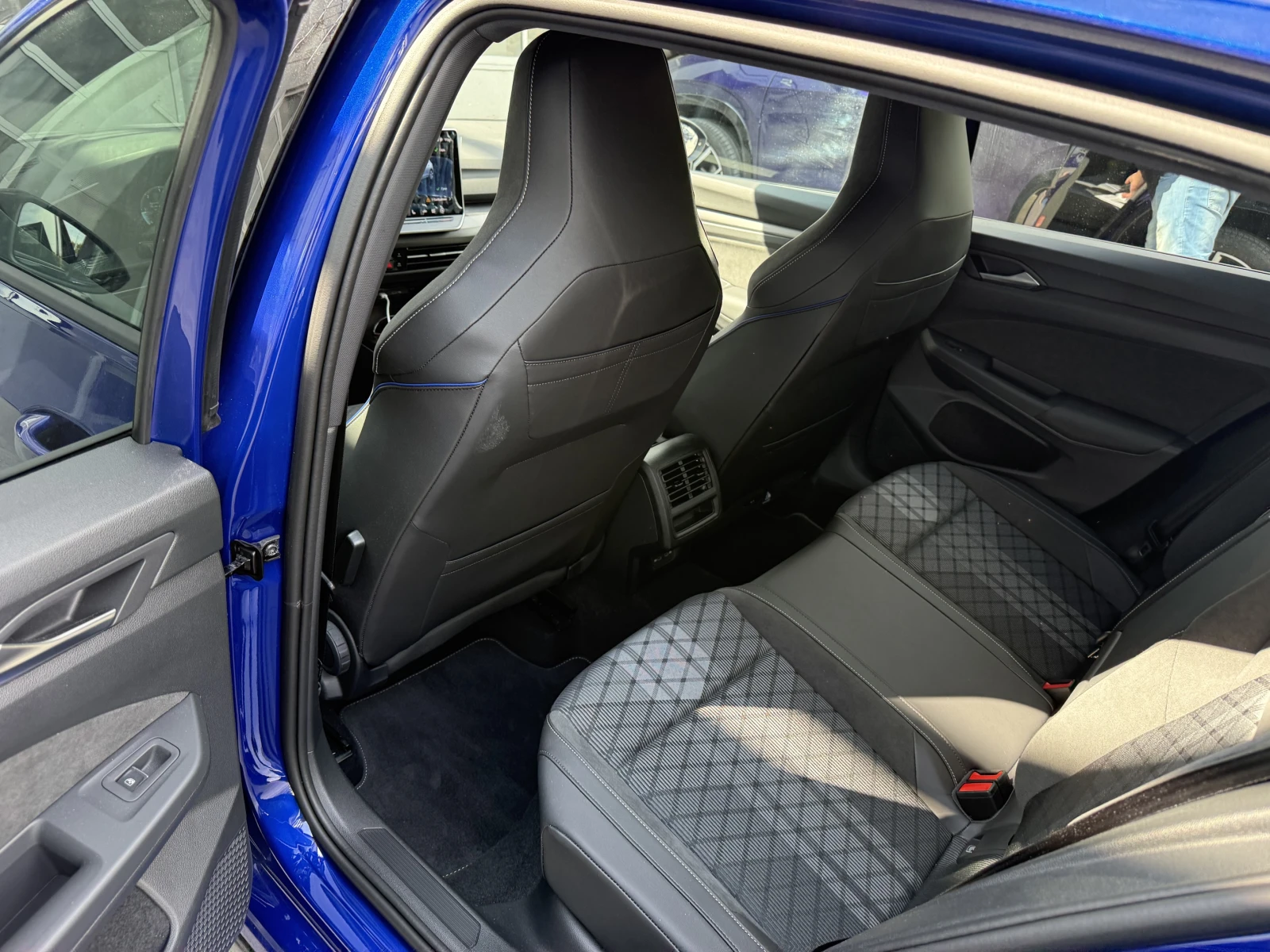 VW Golf R-line Plus 2, 0 TDI 150 k.c 7DSG, снимка 9 - Автомобили и джипове - 55958074
