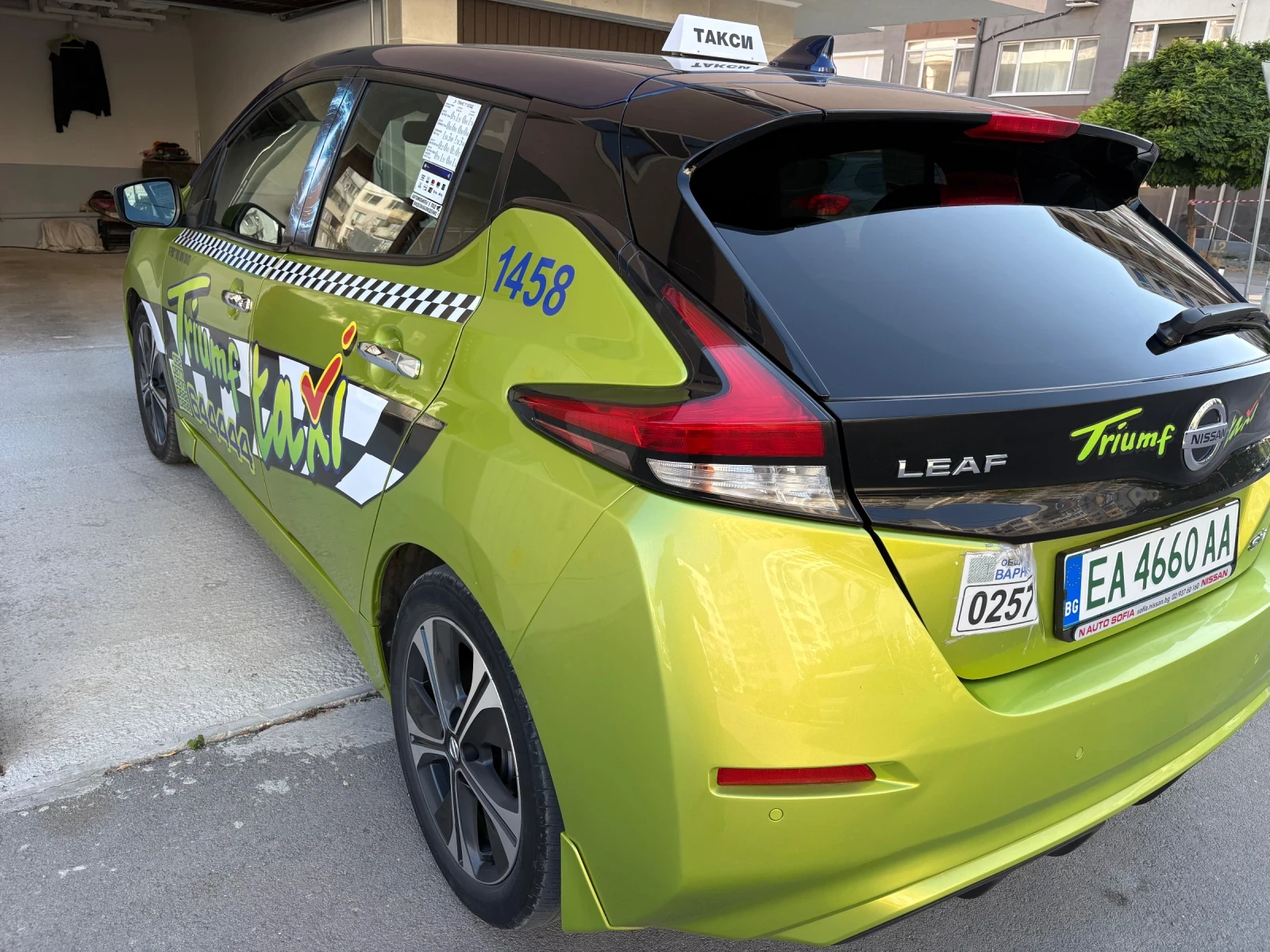Nissan Leaf  SV / NCONEKTA, снимка 4 - Автомобили и джипове - 55629143