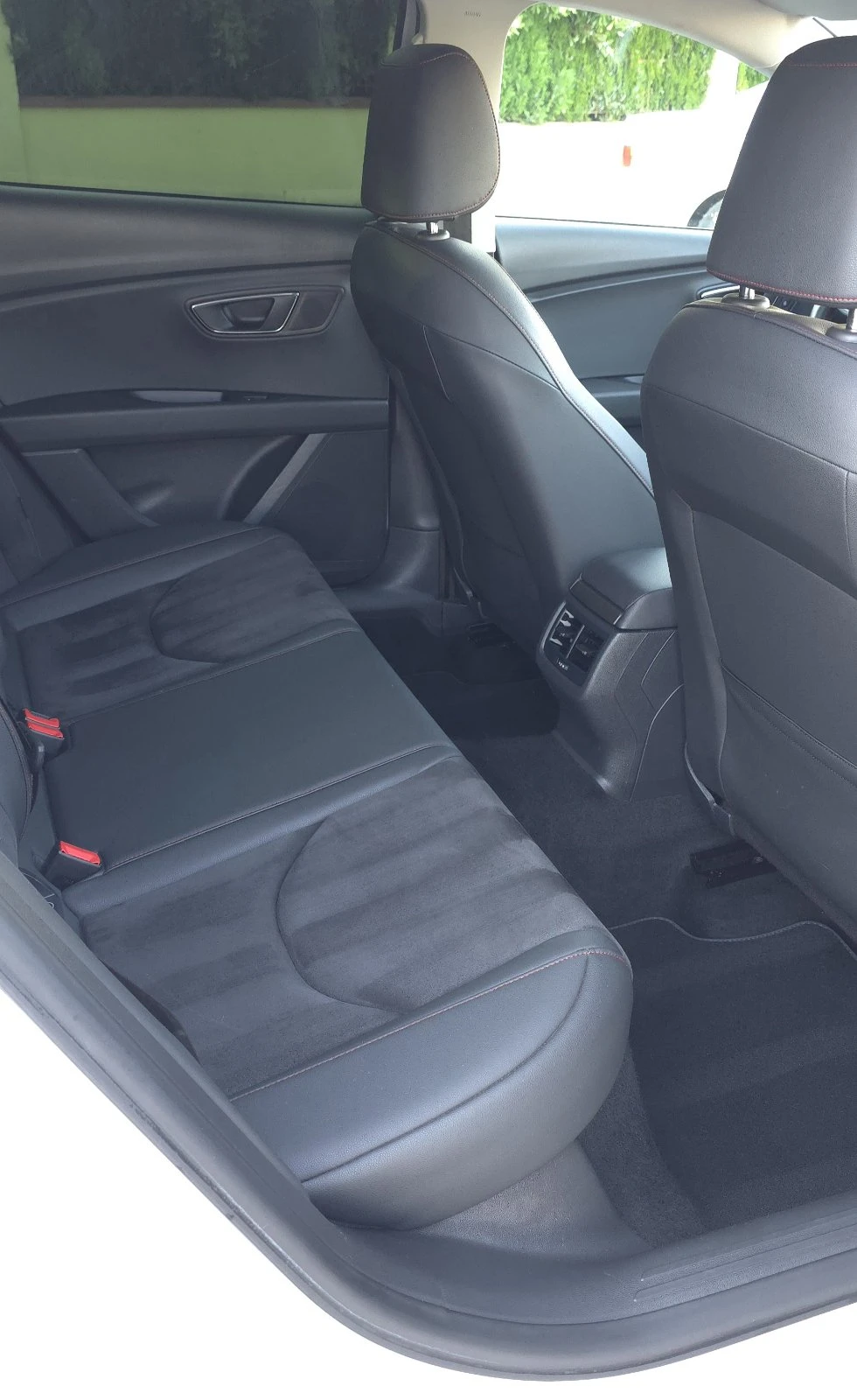 Seat Leon FR, снимка 12 - Автомобили и джипове - 55771829