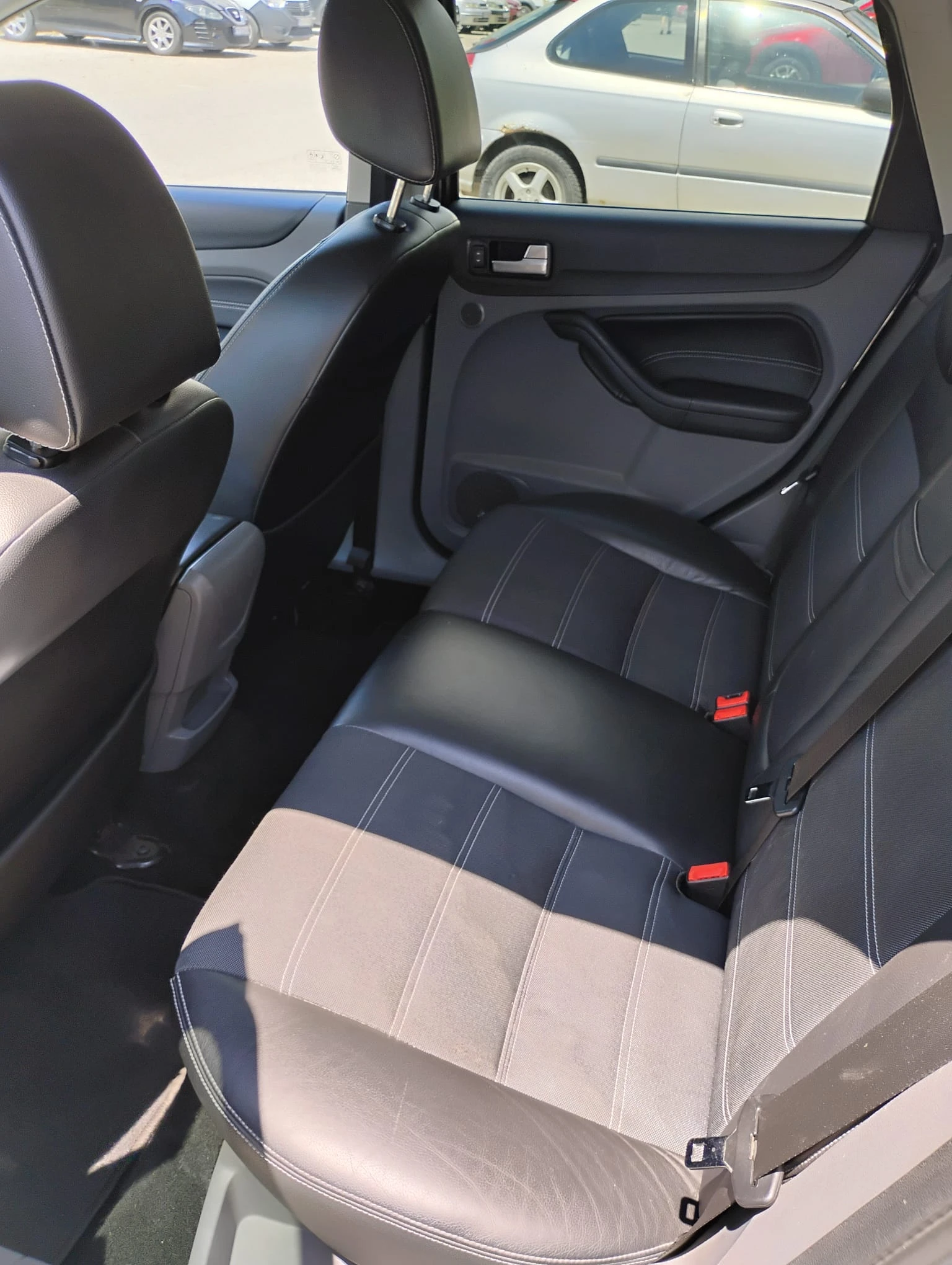 Ford Focus Titanium, снимка 7 - Автомобили и джипове - 55780259