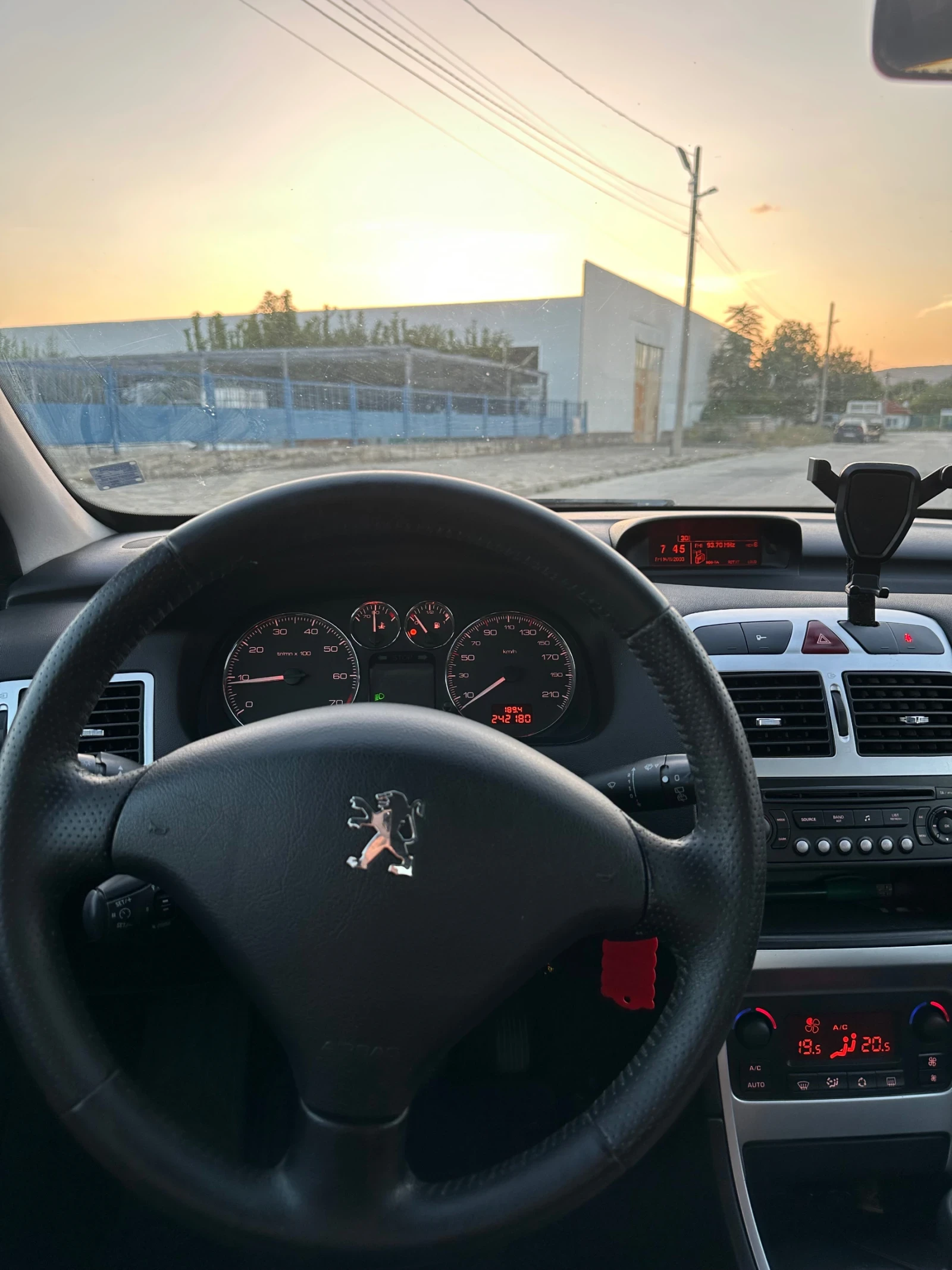 Peugeot 307 1.6 газ/бензин, снимка 5 - Автомобили и джипове - 55883472