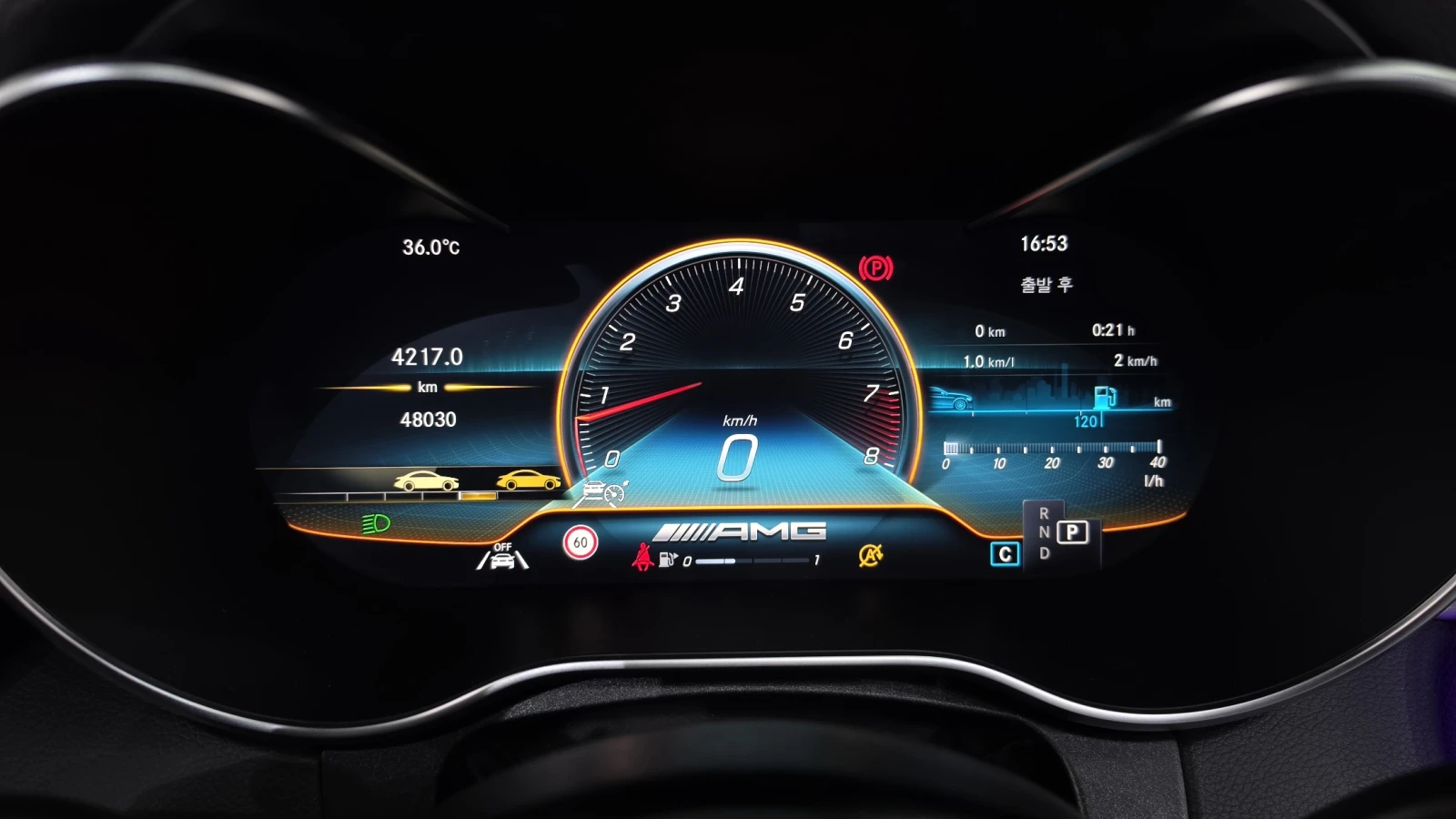 Mercedes-Benz C 63 AMG 360* BLIND SPOT* HUD* ЕЛ. БАГАЖНИК* КРАЙНА ЦЕНА, снимка 8 - Автомобили и джипове - 55990204