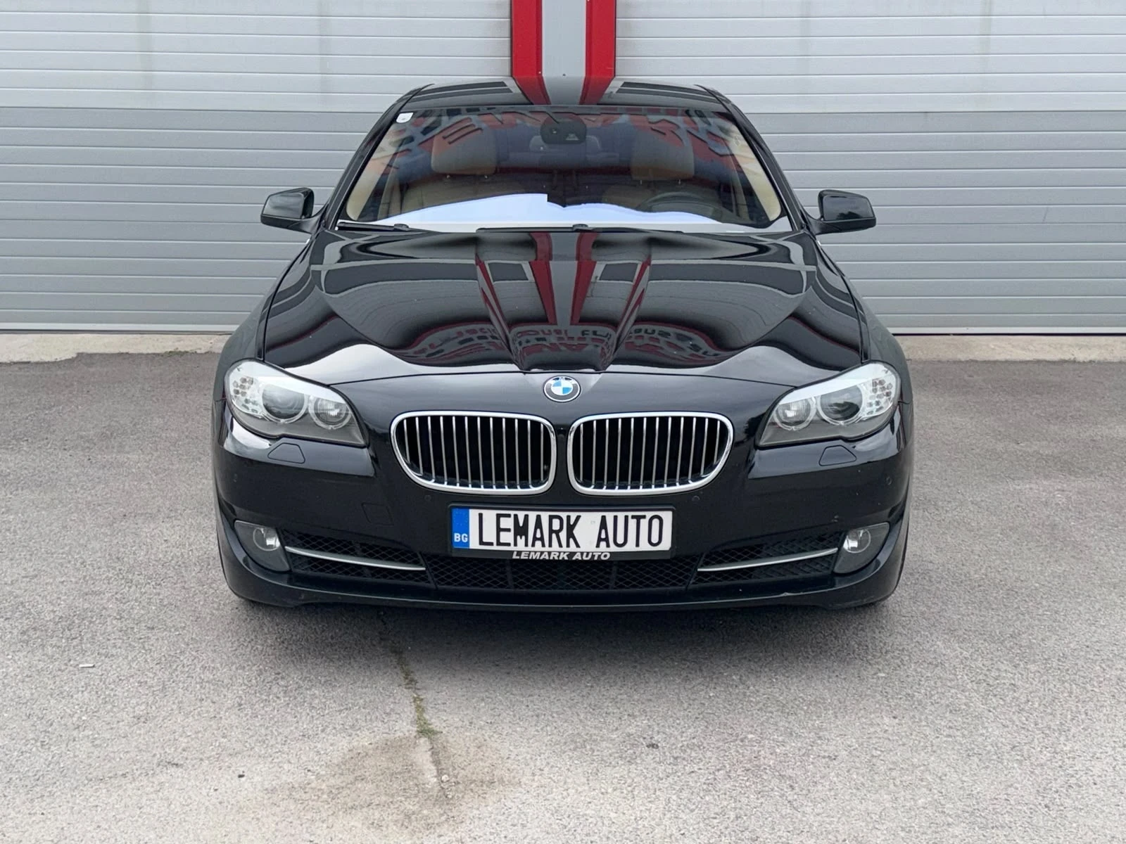 BMW 520 I AUTOMATIK NAVI KAMERA HED-UP KEY LESS START STOP